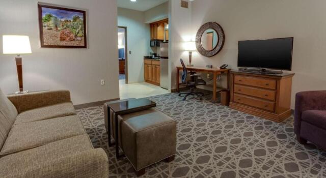 Люкс Drury Inn & Suites Las Cruces