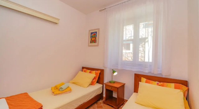 Apartment Bigovo Veljic-traste