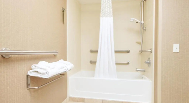 Двухместный номер Accessible Hampton Inn by Hilton Indianapolis-South