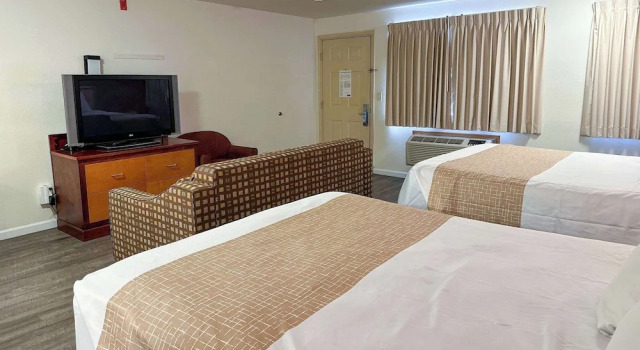 Люкс Econo Lodge Edmonds North Seattle