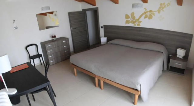 Camera doppia Deluxe con balcone B&B Alba in Langhe