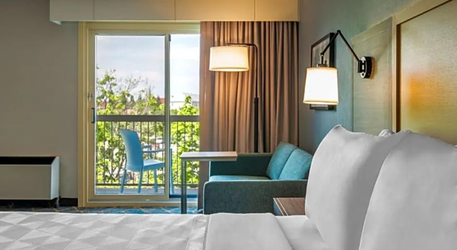 Двухместный номер Standard с балконом Holiday Inn Kingston - Waterfront by IHG