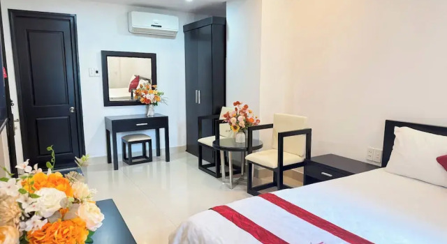 Семейный люкс с 2 комнатами Bien Sao Hotel Duong Quang Ham