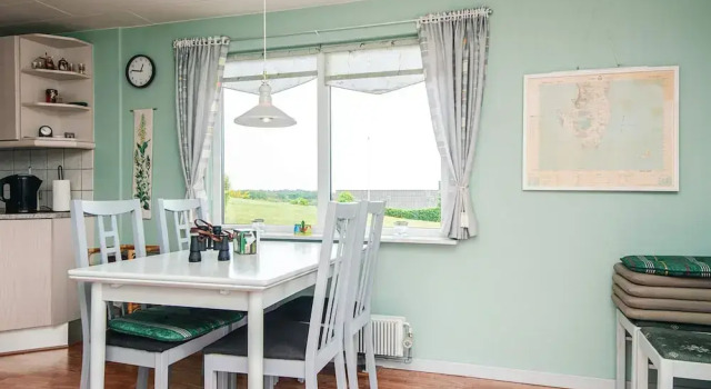 6 Person Holiday Home in Ebeltoft, Rezerwuj Dom wakacyjny Domki letniskowe w Vestjylland, Domek