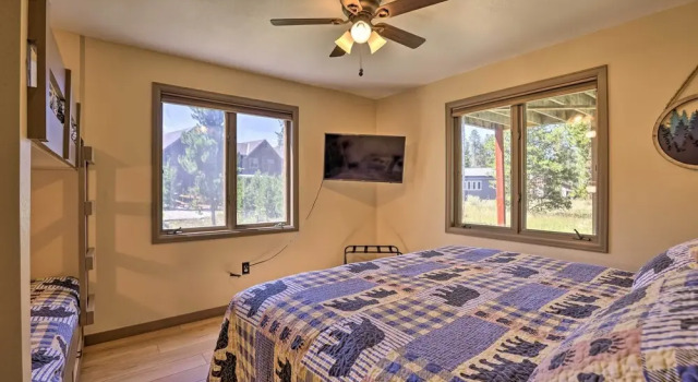 Апартаменты Townhome w/ Club Access on Shuttle Stop