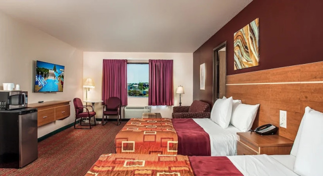 Семейный люкс Grand Marquis Waterpark Hotel & Suites