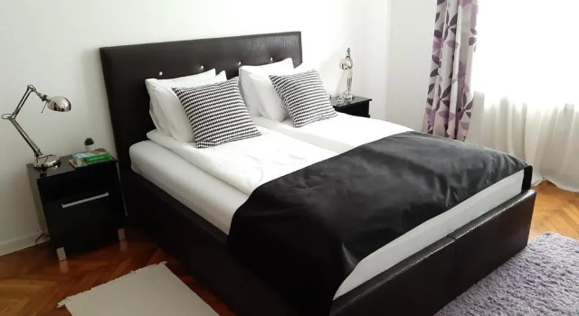 Marshal Urban Downtown apartment
