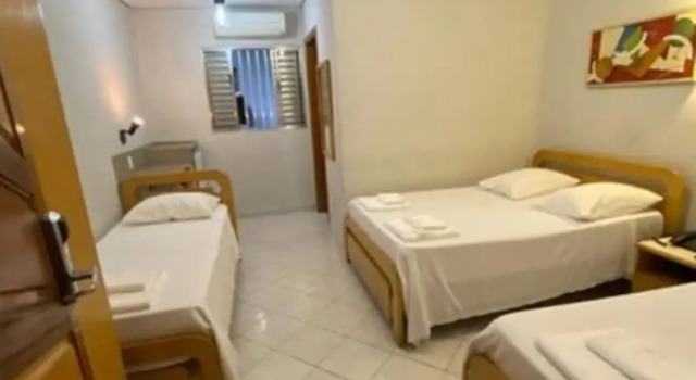 Четырёхместный номер Superior Missouri Hotel