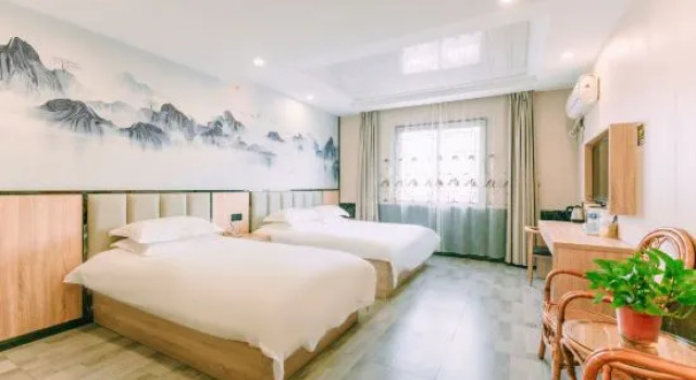 Люкс Business Qingmu Hotel (Hexian Xiaoshikouzhen Huai Commercial Street)
