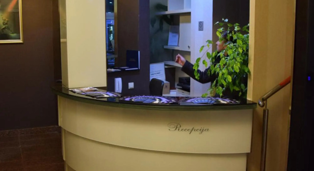 Hotel Elegance, Забронировать Отель Илиджа Сараевский кантон