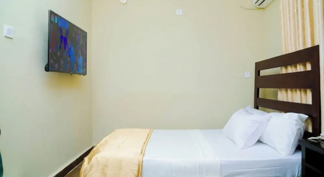 Consulate Hotel