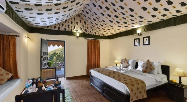 Kumbhalgarh Safari Camp by Trulyy, Забронировать Отель Отели штата Раджастхана с парковкой, Парковка