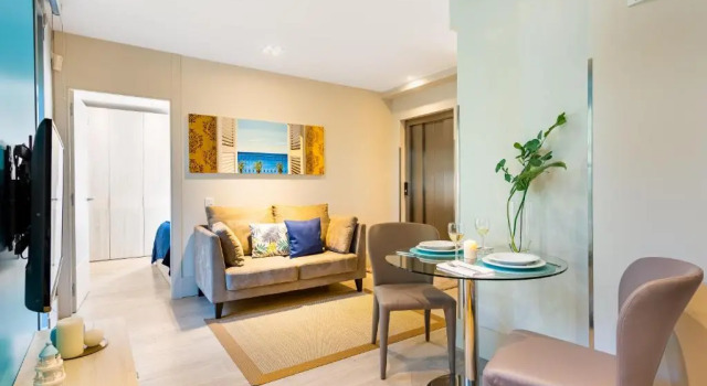 Kronos on the Beach Suite 1, Забронировать Отель Барселона провинция Барселона, рядом с Рынок Барселонеты