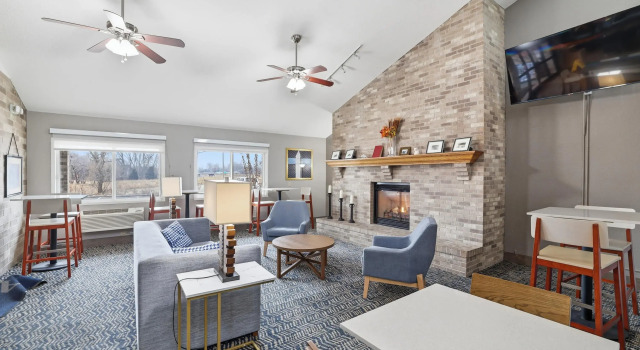 AmericInn White Bear Lake, Varaa Hotelli Hotellit Minnesota pysäköinnillä, Pysäköinti