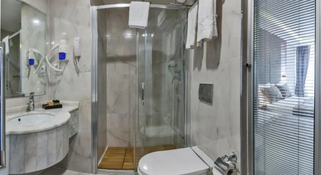 Одноместный номер Standard Glorious Hotel