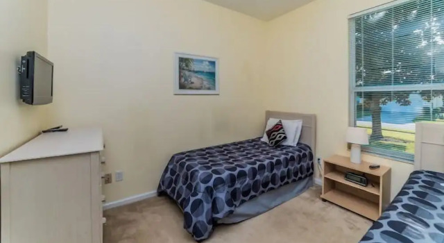 Elegant 4 Bedroom Villa with South Facing Pool in Kissimmee Resort, Buchen Sie Resort Hotels in Four Corners mit Pool, Schwimmbad