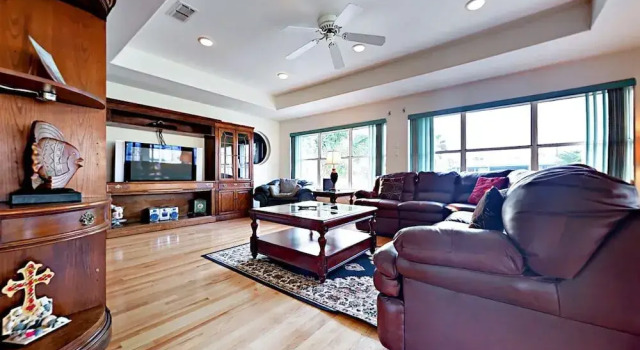 127 E Kingfish Street Home 3 Bedrooms 3 Bathrooms Home