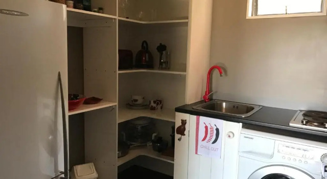 Miranda Sea View Apartment, Book Lejlighed Hoteller i Waitakaruru med parkering, Parkering