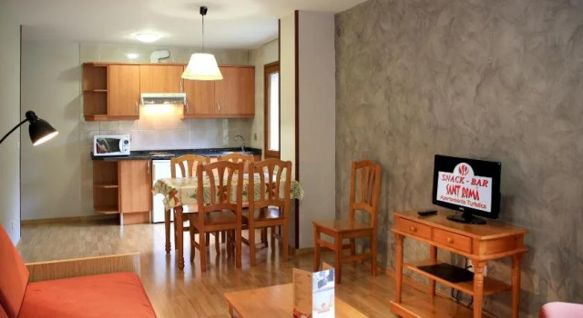 Apartaments Turistics Sant Roma, Забронировать Отель Аринсал Вальнорд
