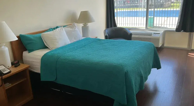 Номер Economy Hot Springs Hotel & Spa