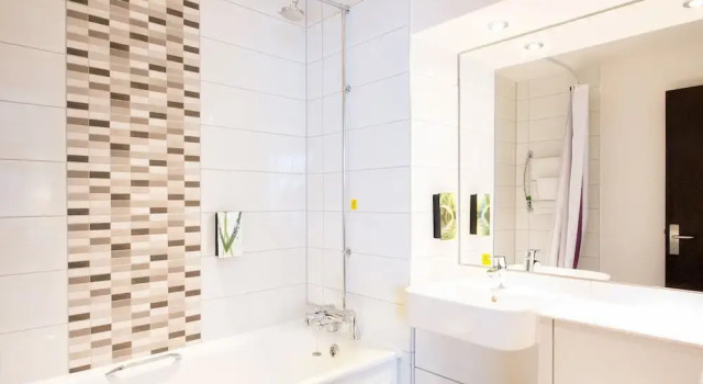 Трёхместный семейный номер Standard Premier Inn Exmouth Seafront