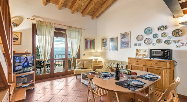 Апартаменты Grotten Loft in Toscolano Maderno