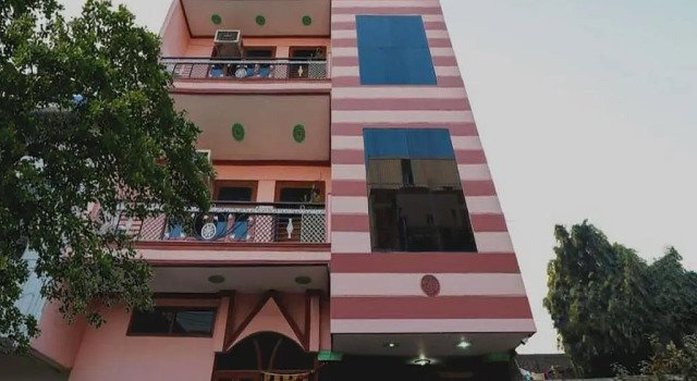 OYO 85563 Hotel Smart City