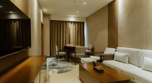 Люкс Business Rongchang Riel High-tech Hotel