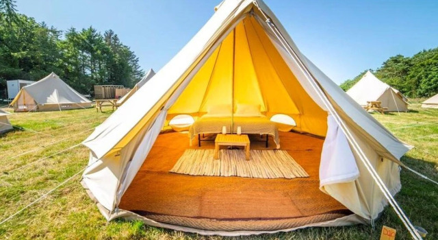 17 'talitha' Bell Tent Glamping Anglesey, Rezervasyon Kamp Alanı Holyhead Anglesey