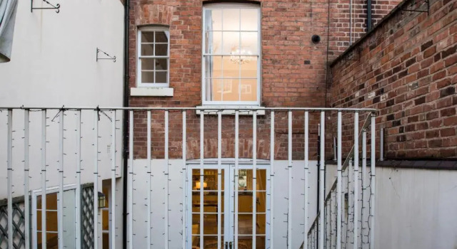 Апартаменты Deluxe Dale Street Apartments Suite