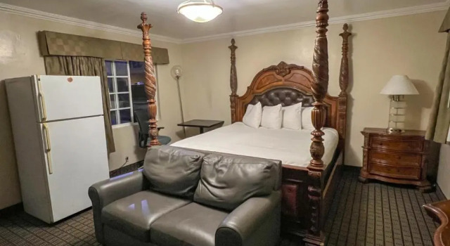 Шестиместный номер Standard Viking Motel-Ventura