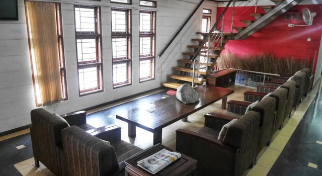 Rumah Tawa Hotel, Reservar Hotel Hotéis em Bandung com pequeno-almoço, perto de Bandung Indah Plaza, Café da manhã