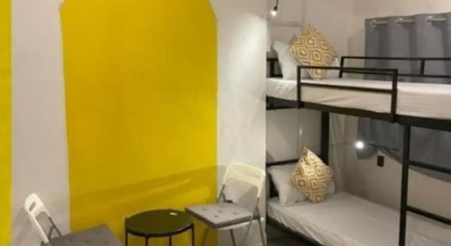 Кровать в общем номере Locomo Hostel Express - Stay Work Eat