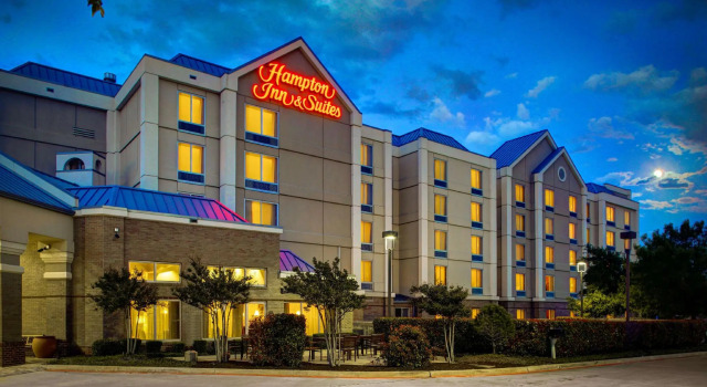 Двухместный люкс Hampton Inn & Suites N Ft Worth-Alliance Airport
