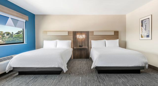 Holiday Inn Express San Diego South - National City by IHG, Забронировать Отель Отели Нешнел-Сити с бассейном, Бассейн