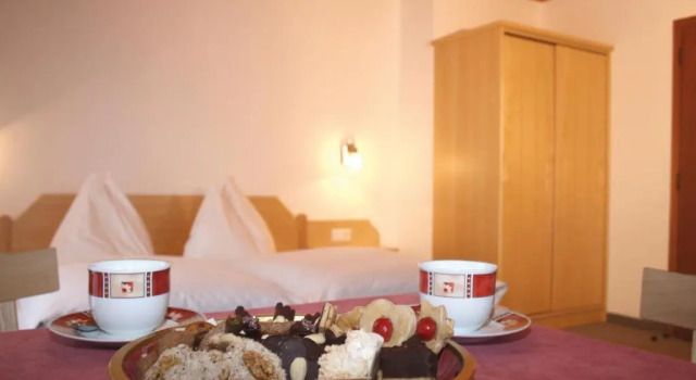 Gästehaus Schwoagerhof, Prenota Hotel Hotel a Tirolo con parcheggio, Parcheggio