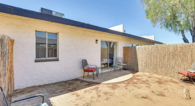 Апартаменты Glendale Unit w/ Private Yard Near Sports Venues!