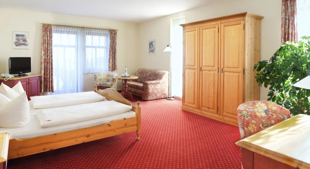 Номер Superior Hotel Neue Höhe