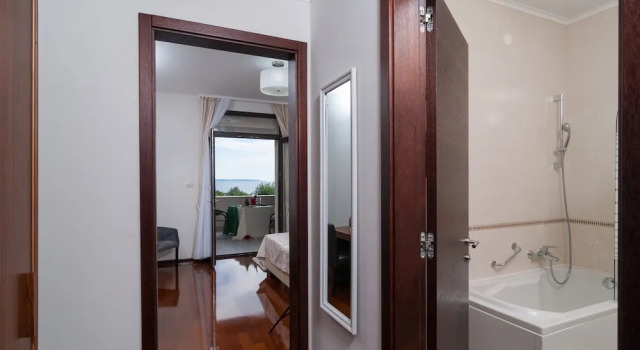 Номер Standard Luxury Rooms Near the Beach2