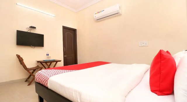 OYO 22821 Hotel Sunroof