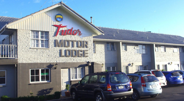 Tudor Motor Lodge, Забронировать Мини-отель Мини-отели Гамильтон, рядом с Hamilton High Court and District Court, Мини-отель