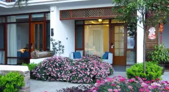 Lion Garden,Er Hai, Prenota Hotel Hotel a Dali con parcheggio, Parcheggio