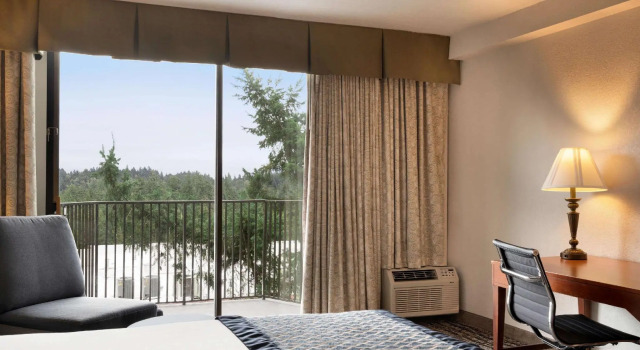 Двухместный номер Standard с видом на улицу Baymont by Wyndham Bremerton WA