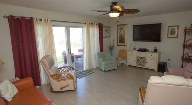 Oceanside Village 2bdrm B2, Забронировать Дом для отпуска Нью-Смирна-Бич Daytona Beach Area, рядом с Парк 27 Авеню