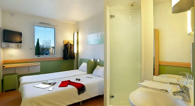Номер Standard First Inn Hotel