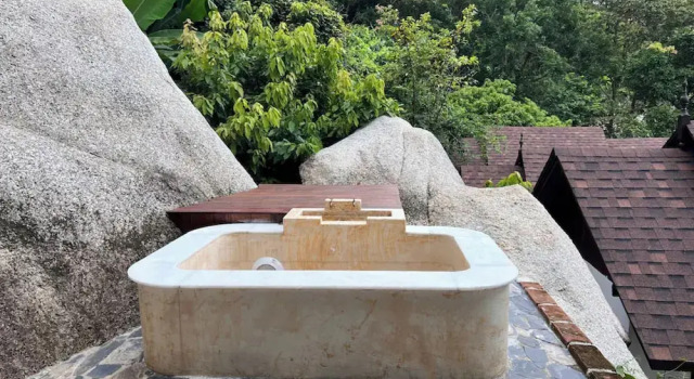 Номер Deluxe Kawarin Secret Hut Hotel and Resort