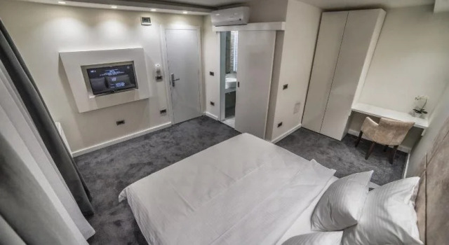Hotel Forty Two