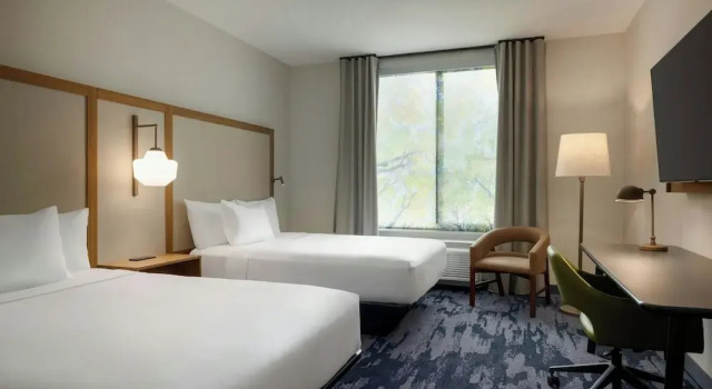 Четырёхместный номер Standard Fairfield By Marriott Inn & Suites Lancaster