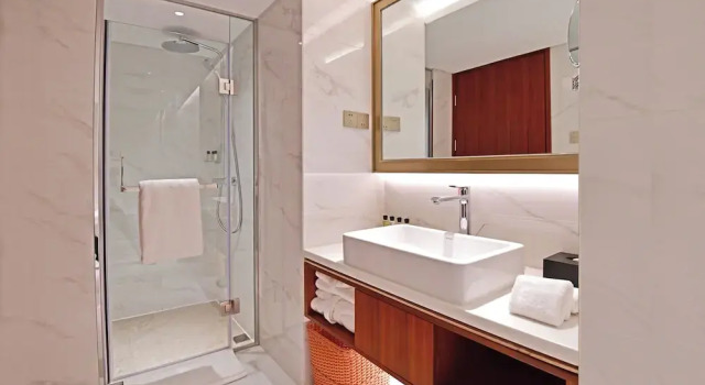Номер Luxury V Continent Beijing Parkview Hotel