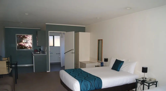 Двухместная студия Deluxe Barringtons Motor Lodge